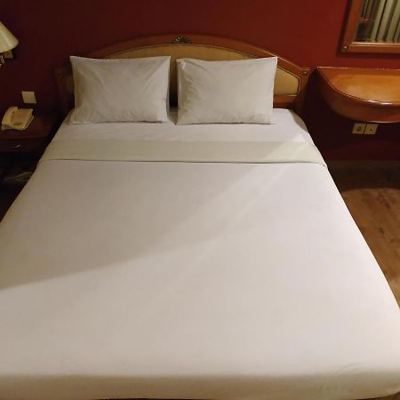 Hotel Bulevar Tanjung Duren Jakarta Exteriör bild