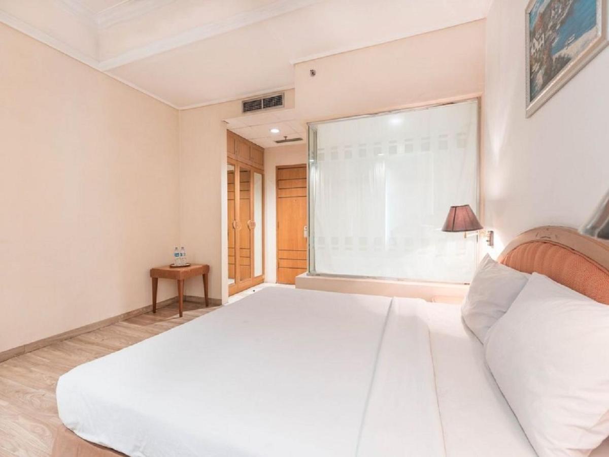 Hotel Bulevar Tanjung Duren Jakarta Exteriör bild