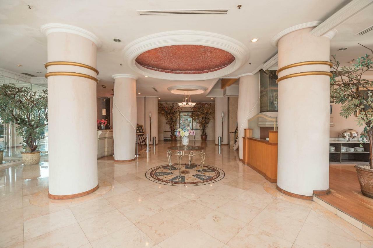 Hotel Bulevar Tanjung Duren Jakarta Exteriör bild